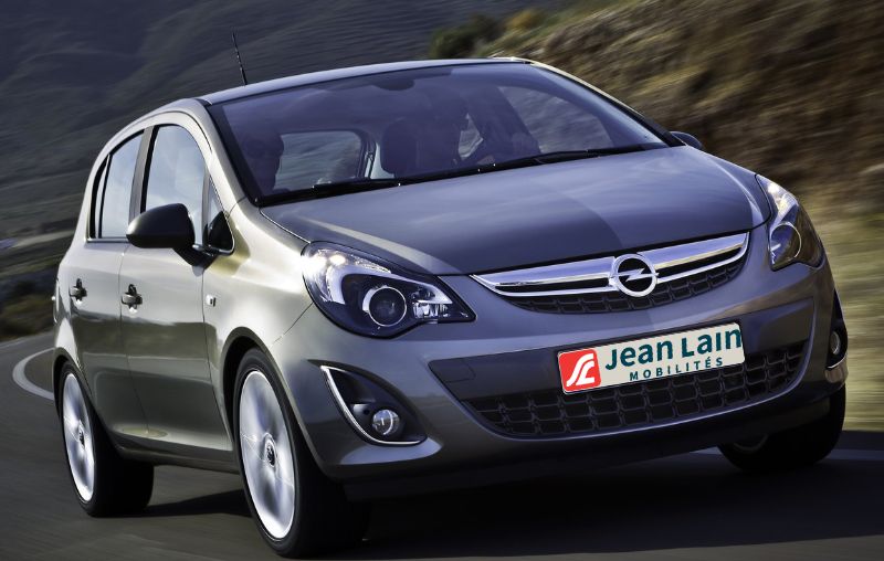 opel corsa grise