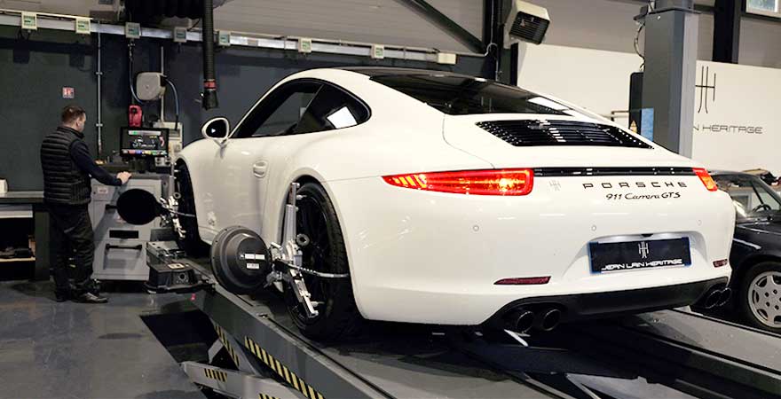 Jean Lain Heritage entretien véhicule préparation esthétique Porsche 911 Carrera GTS