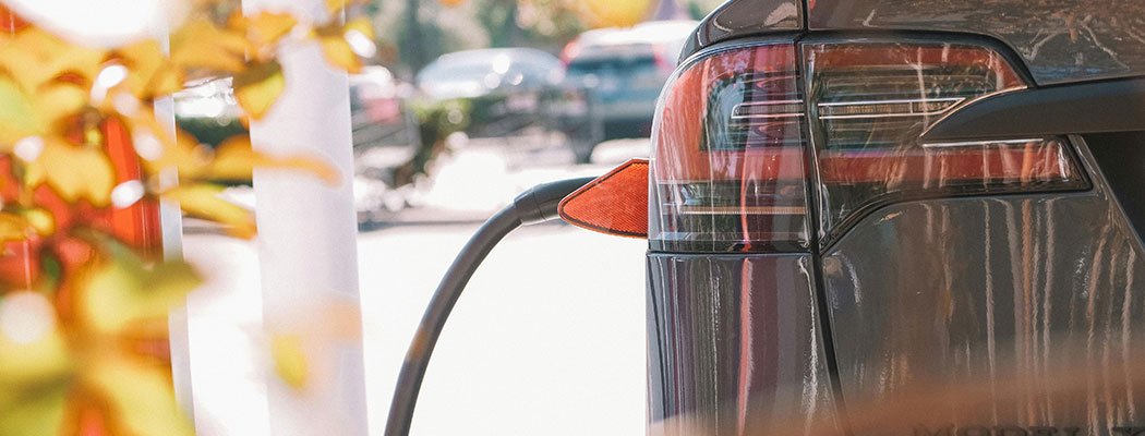 Actualité Jean Lain Occasions labélisée «Acheter une voiture électrique d’occasion : quels critères regarder ?» du 17 oct. 2025